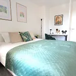 Garonne8 - Spacious 8ppl Disneyland Серри